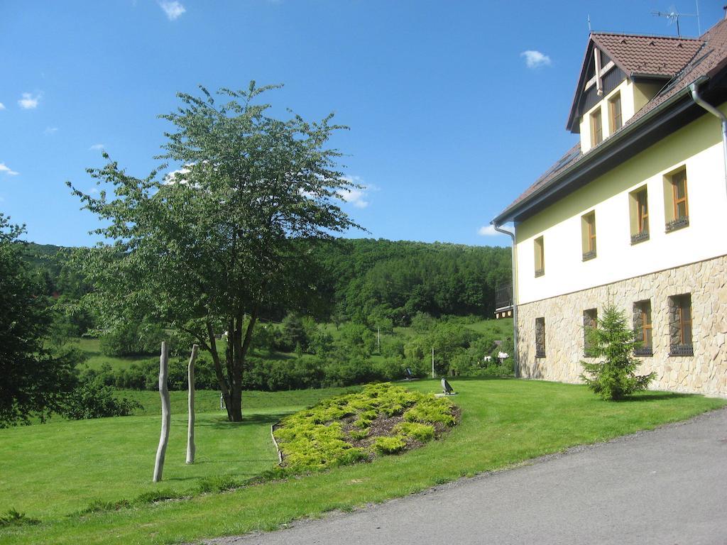 Penzion Malovany Osvetimany Экстерьер фото