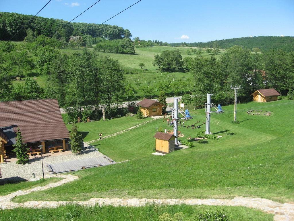 Penzion Malovany Osvetimany Экстерьер фото